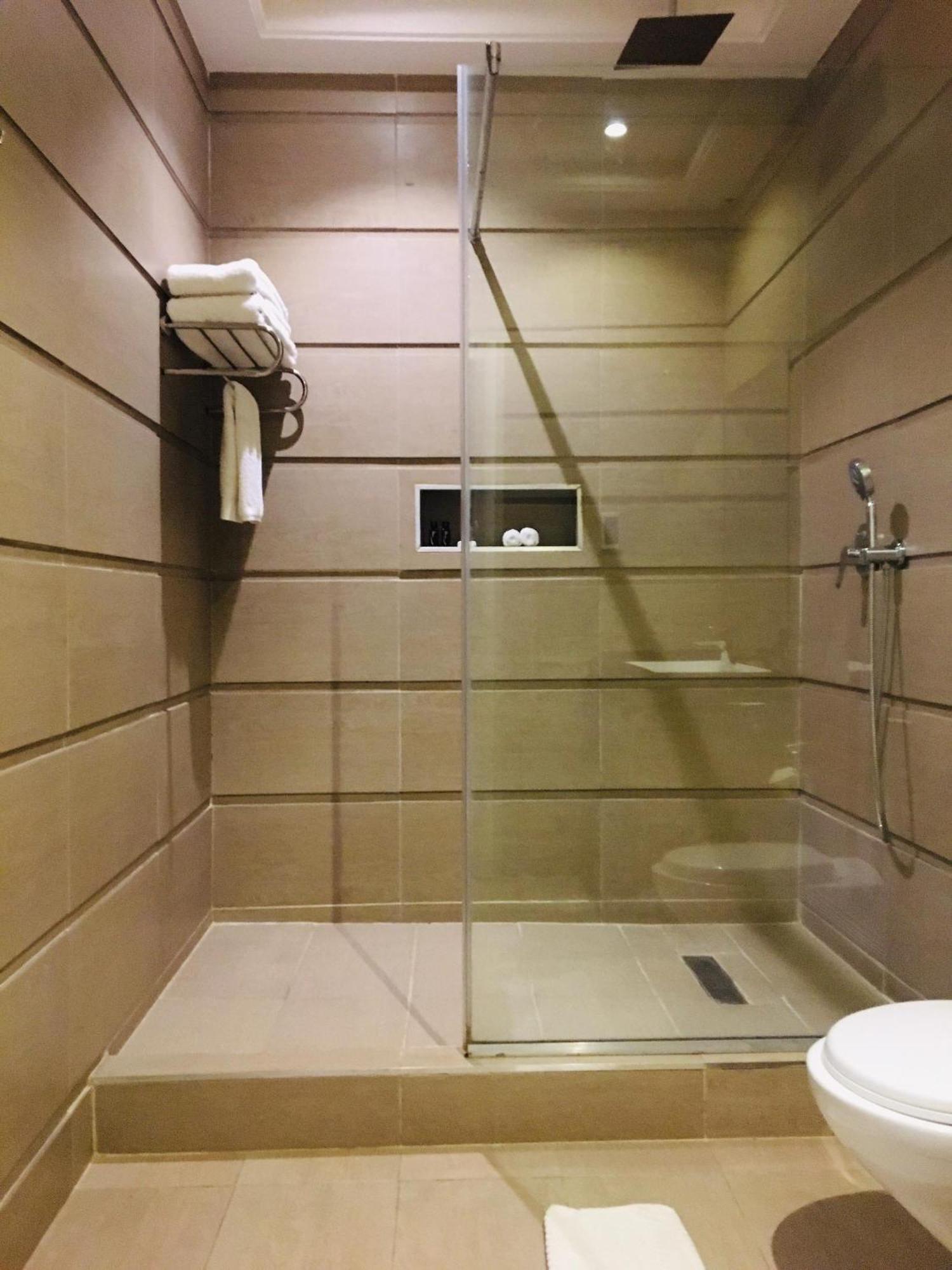 Summerset Continental Hotel Maitama By T E L E Hospitality Abuja Extérieur photo