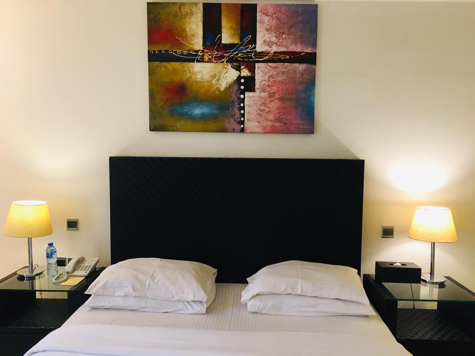 Summerset Continental Hotel Maitama By T E L E Hospitality Abuja Extérieur photo