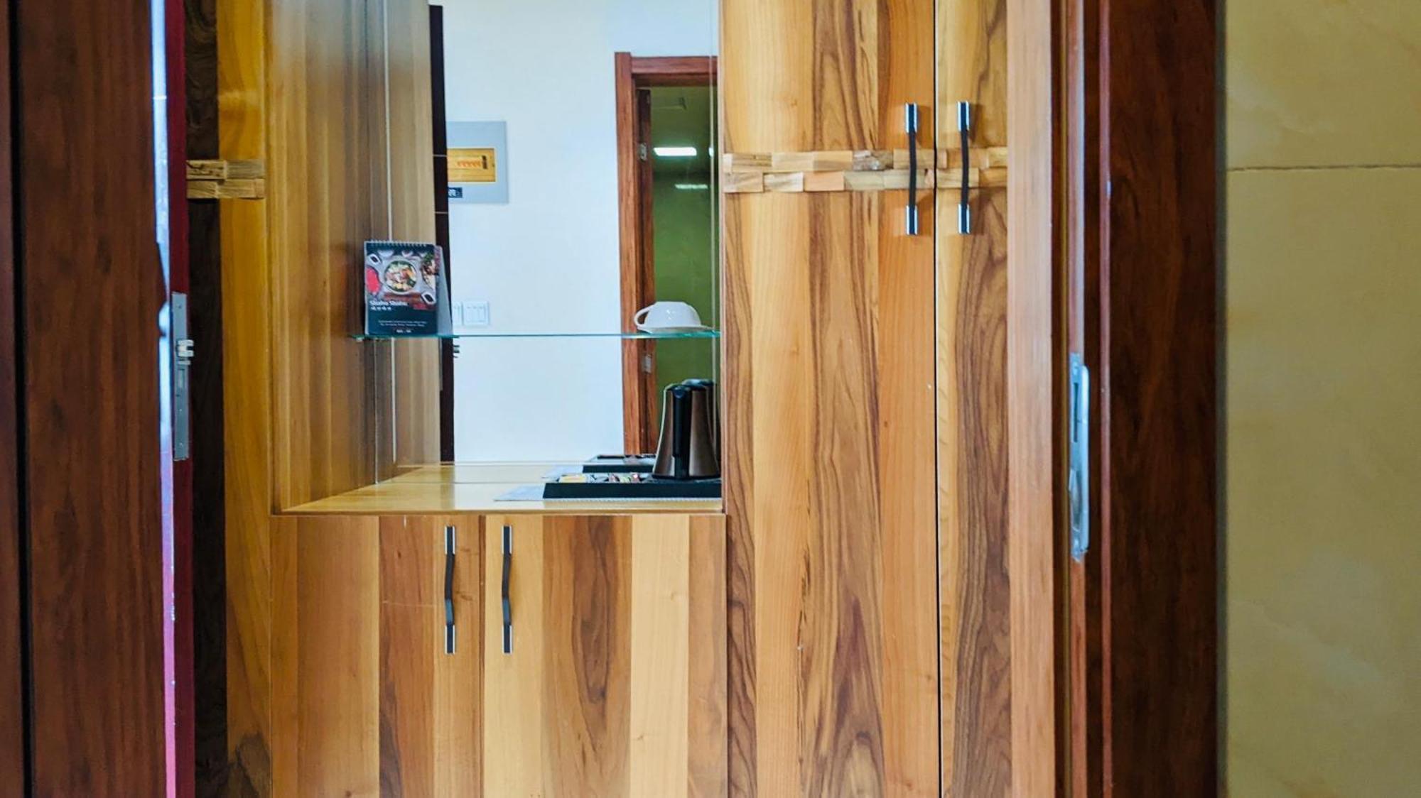 Summerset Continental Hotel Maitama By T E L E Hospitality Abuja Extérieur photo